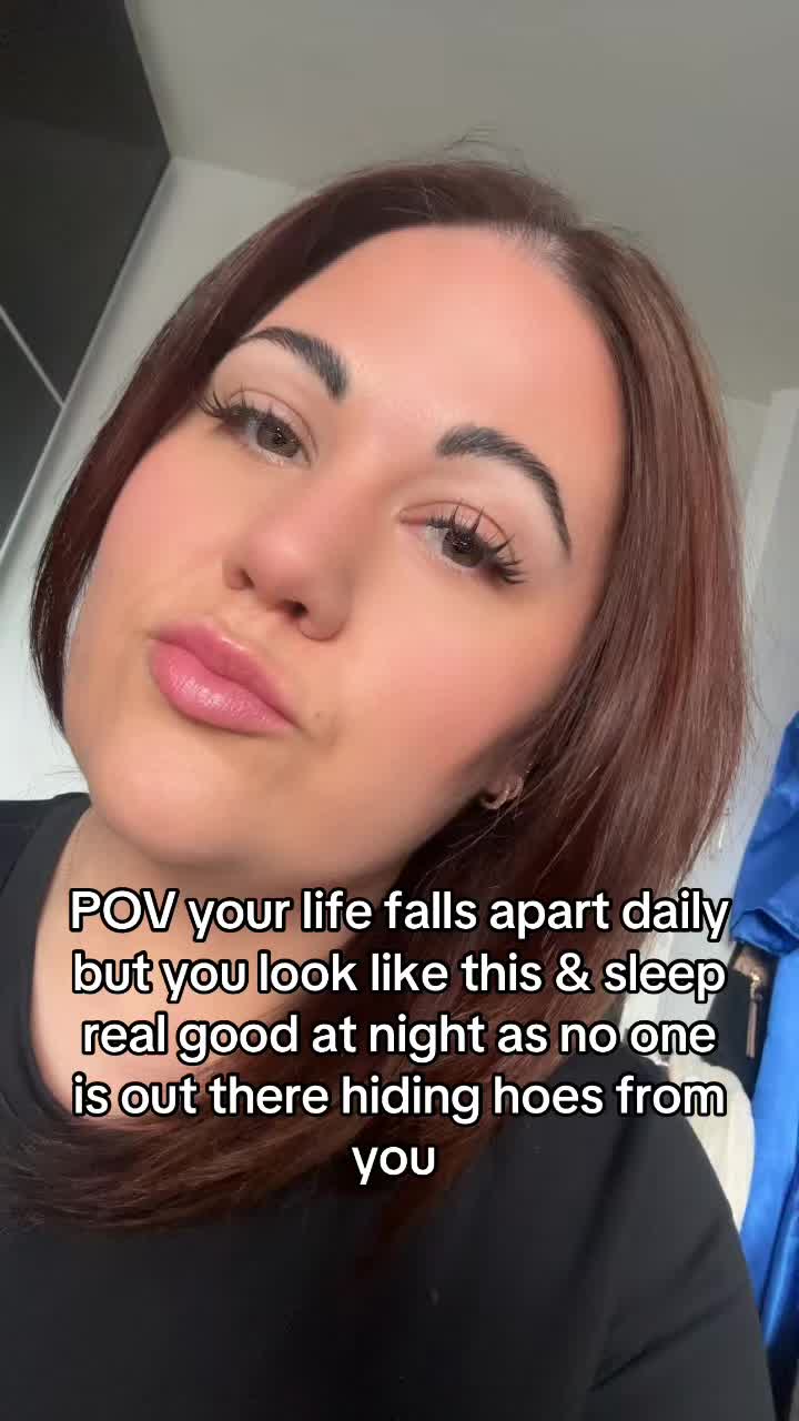 @Kirstyannxx
