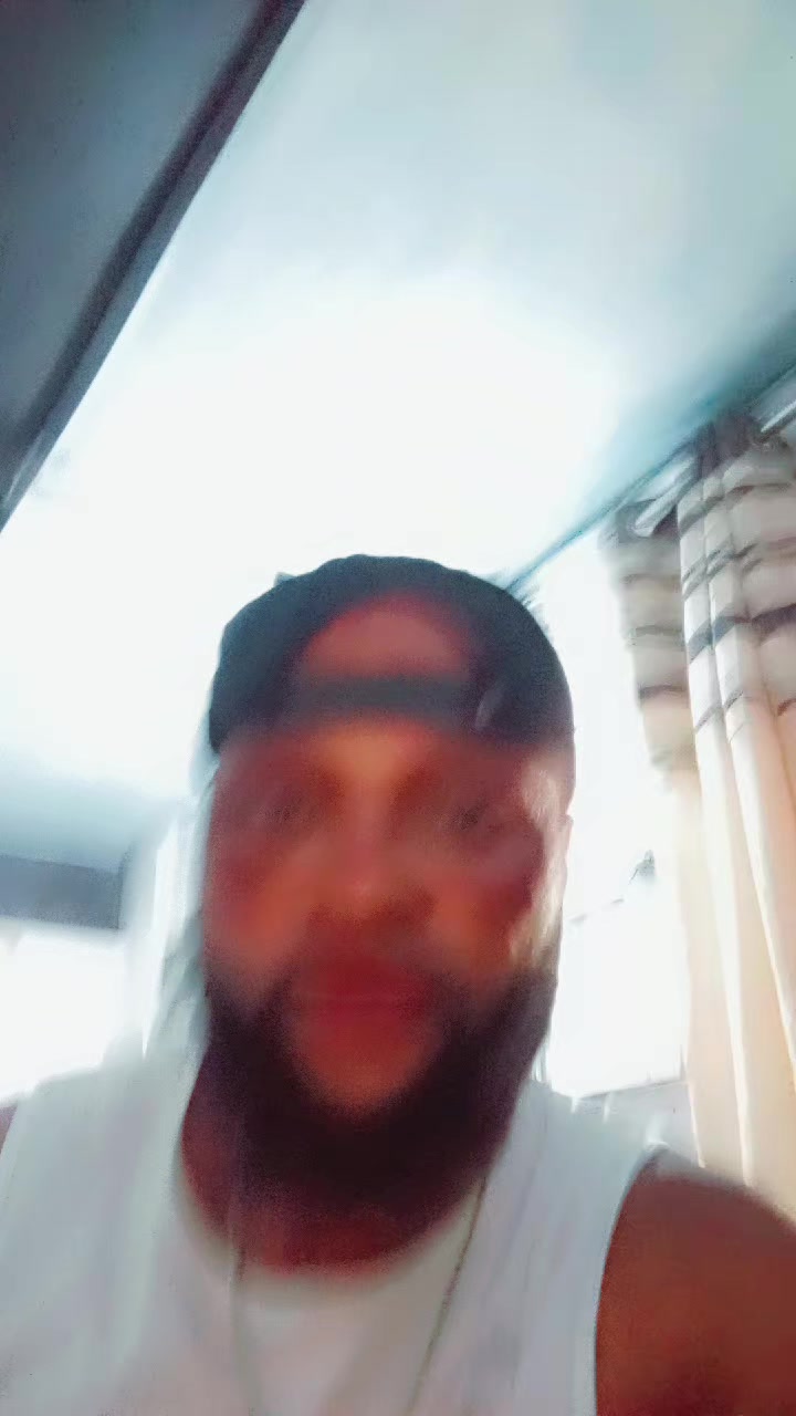 @Senior Man Alubarika