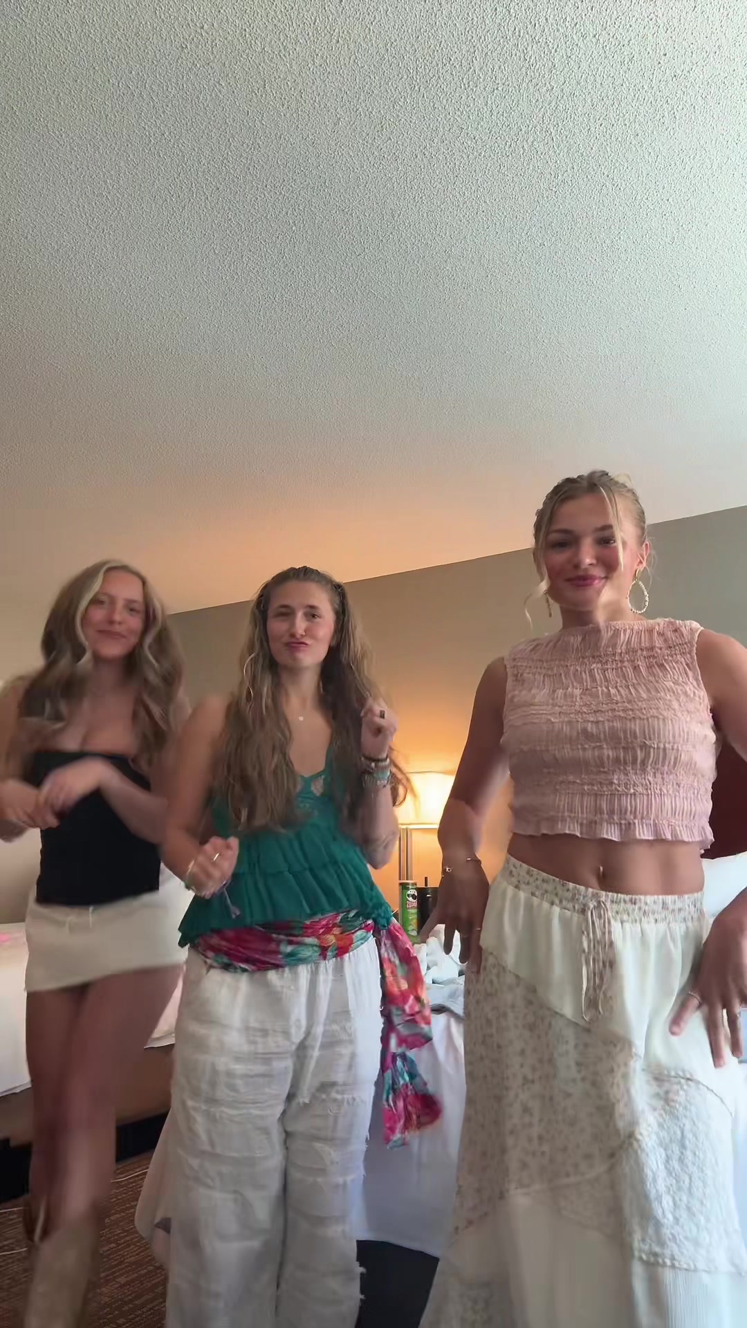 @karina._.james