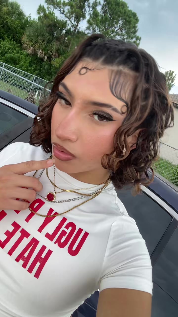 @dabaddestdoll