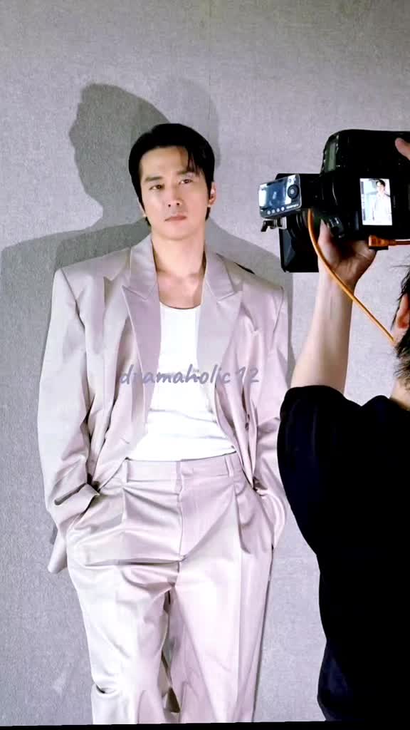 @dramaholic12