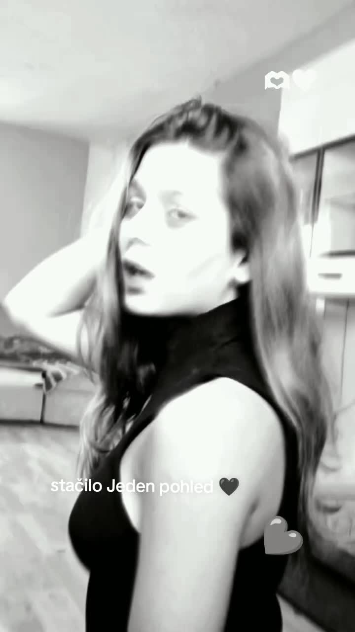 @¥$π√