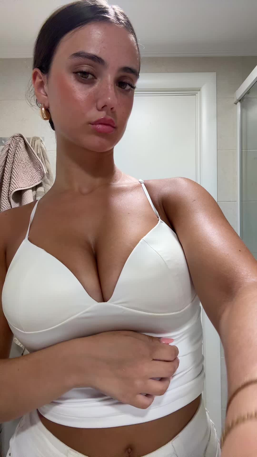 @saritta65331