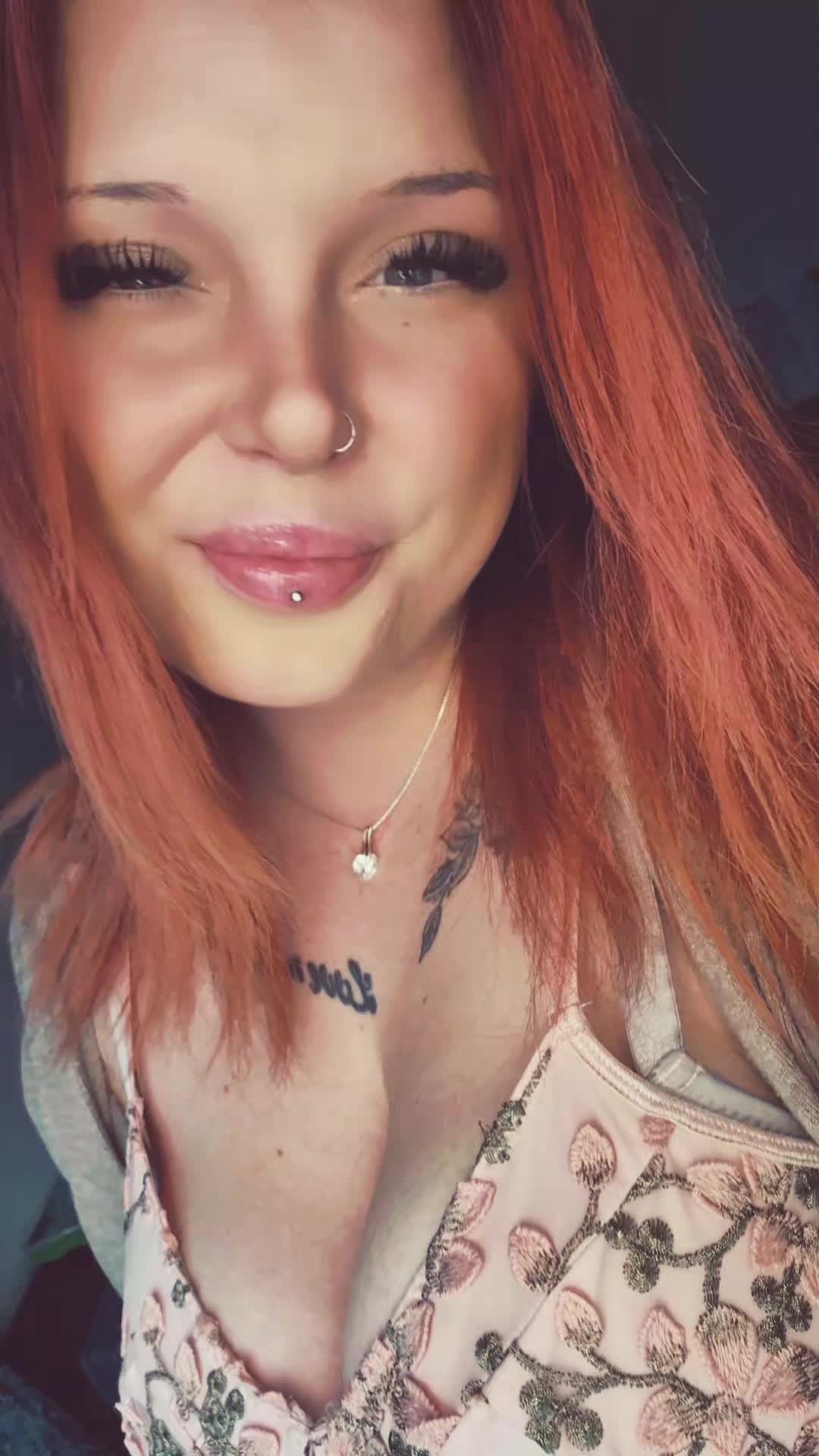 @Laraloooou 🦋🦦