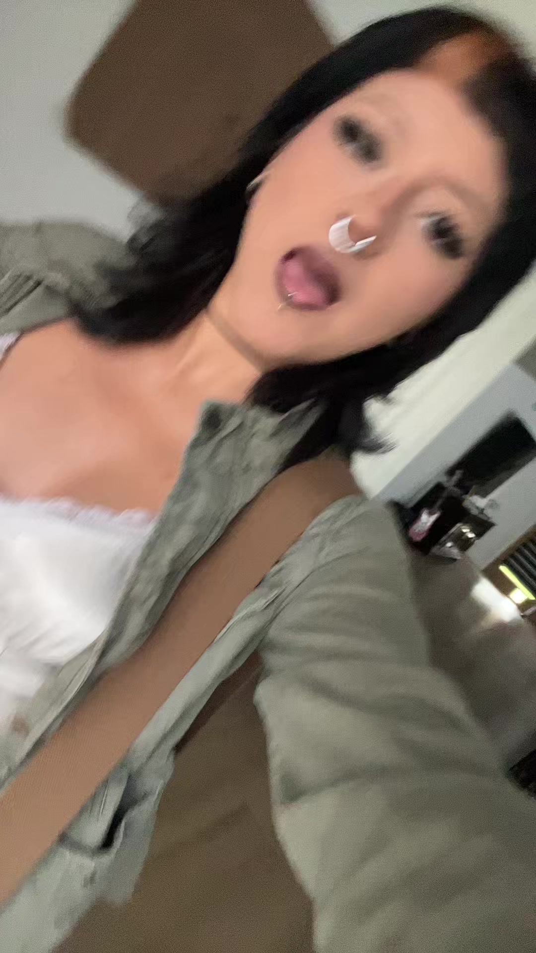 @😈