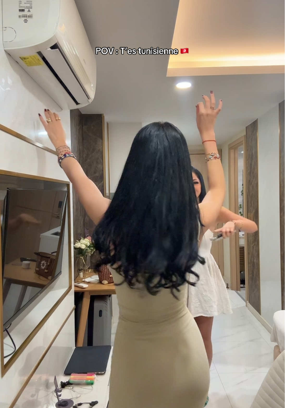 @Swanineoff
