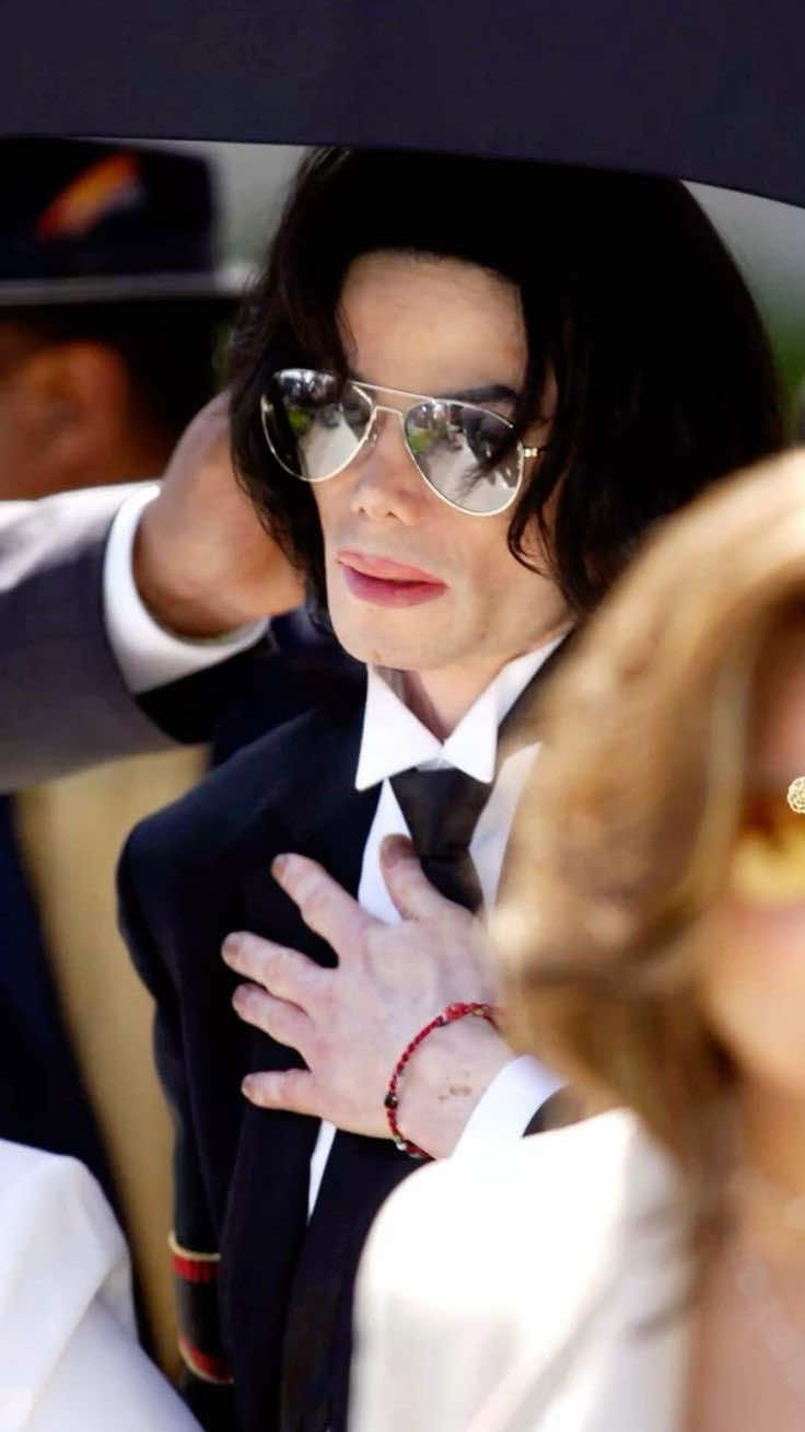 @fifi_jackson