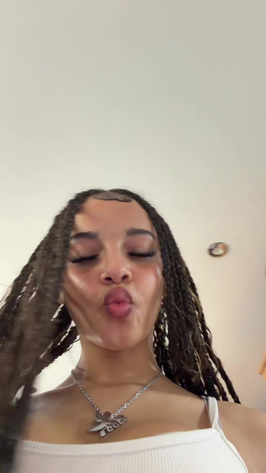 @🕴🏽