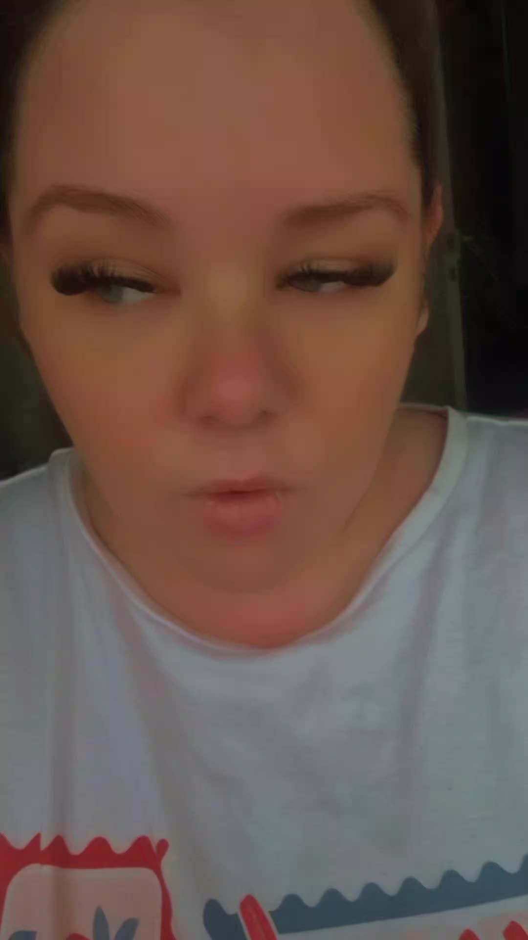 @ItzJustDanii🏳️&zwj;🌈