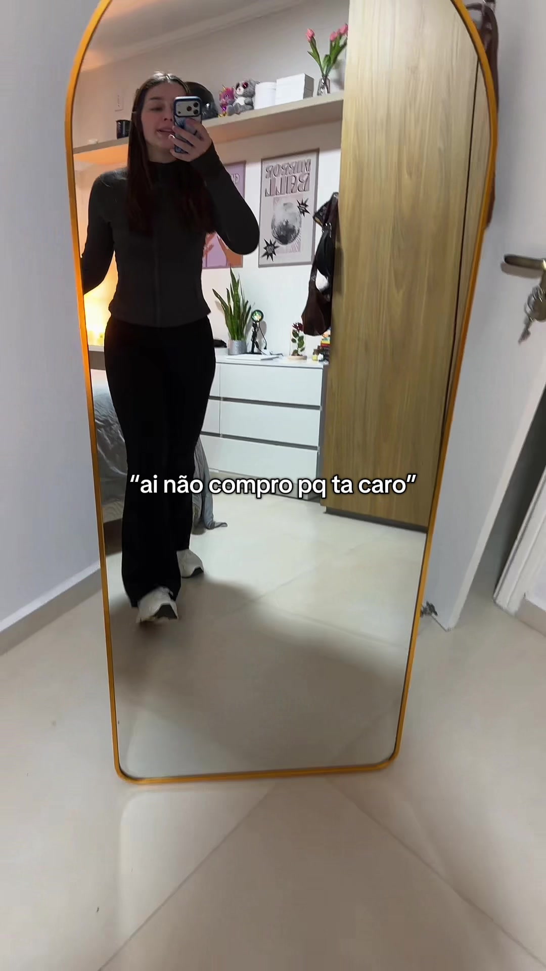 @Isabel