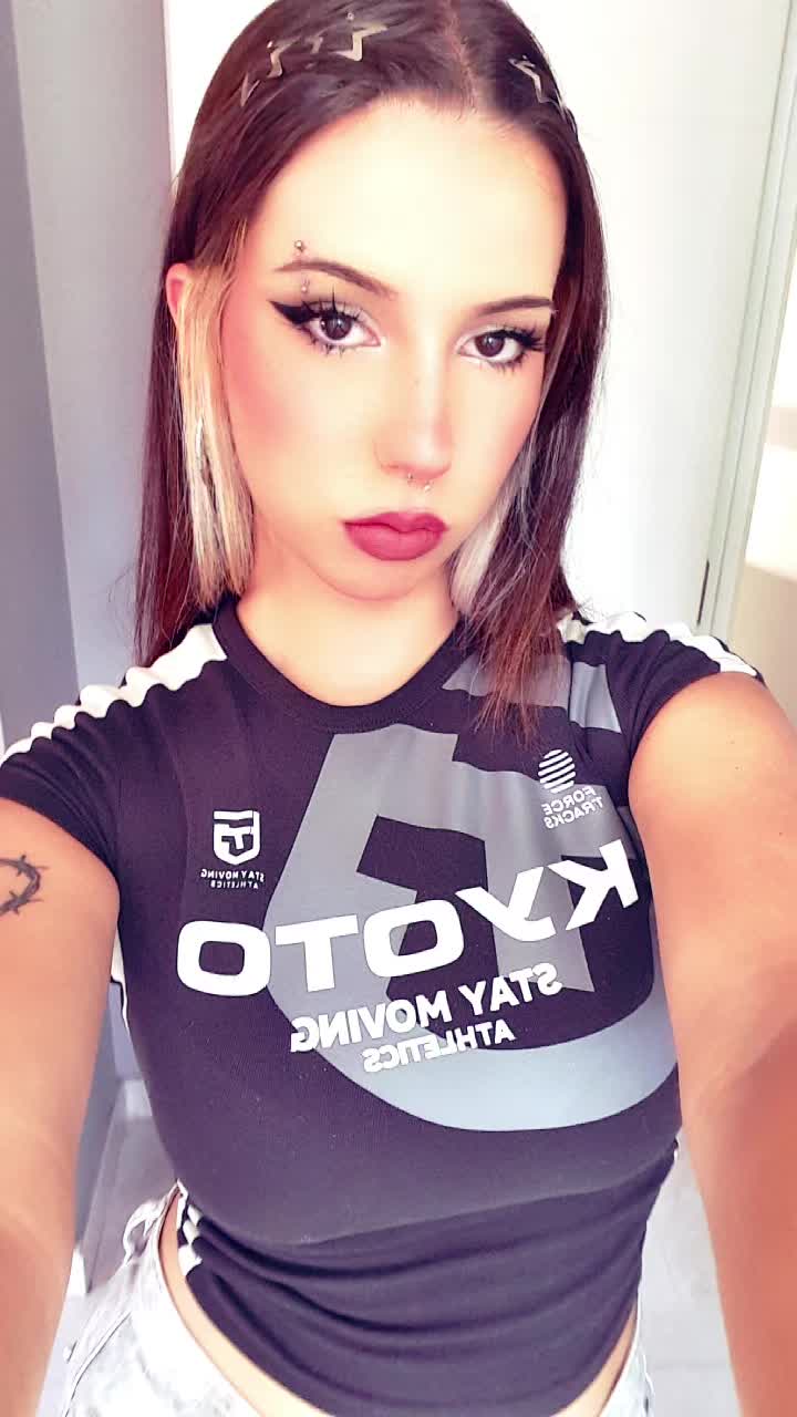@ɐuᴉɹᴉ