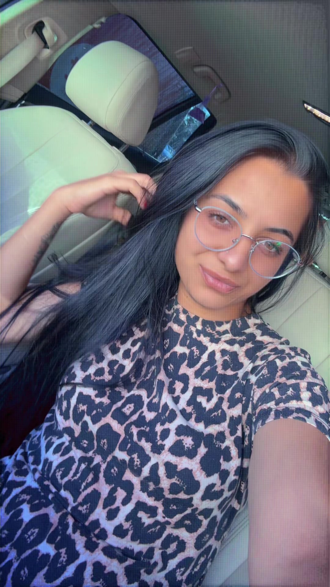 @Larisa
