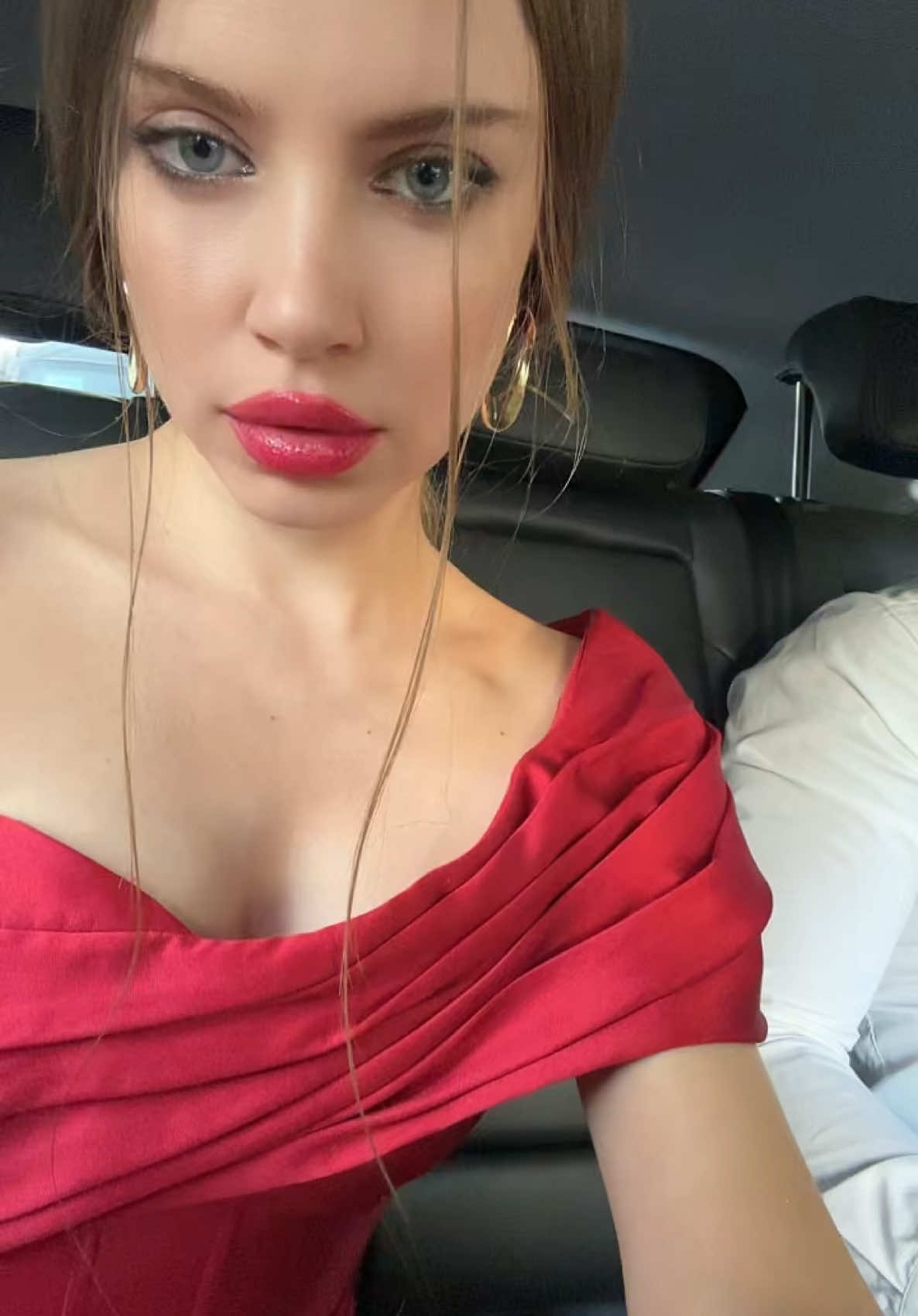 @Xenia Tchoumi