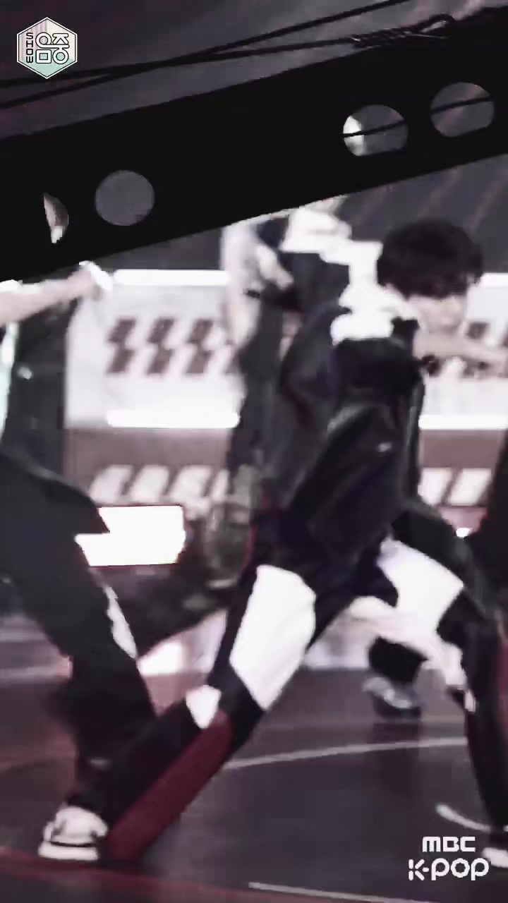@โ<{๐ฒ๐ฆ_stay}>โ