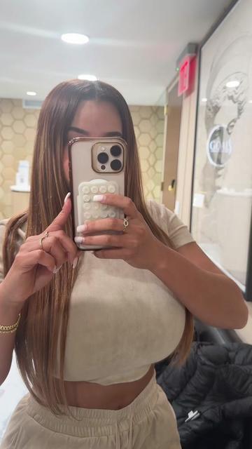 @Ver&oacute;nica