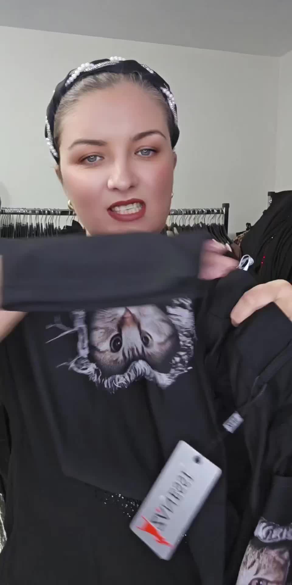 @nicoletaismail