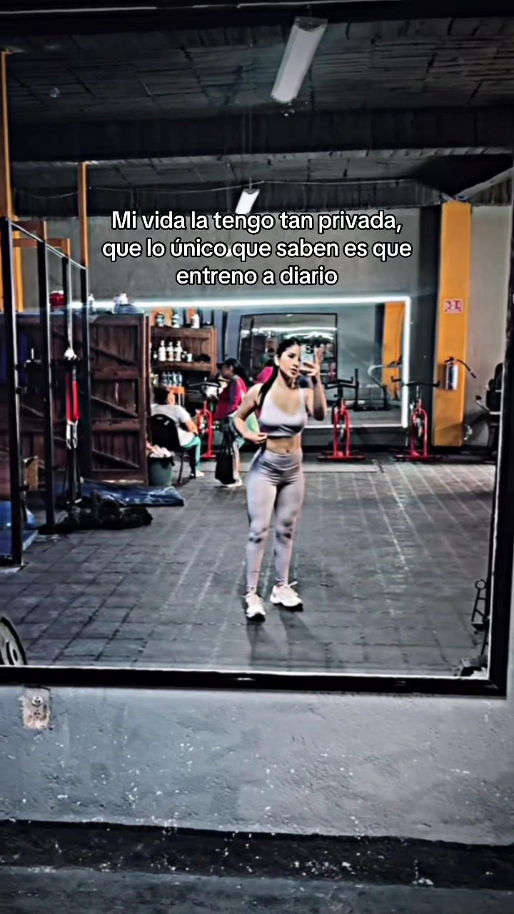 @Abril Guzmán