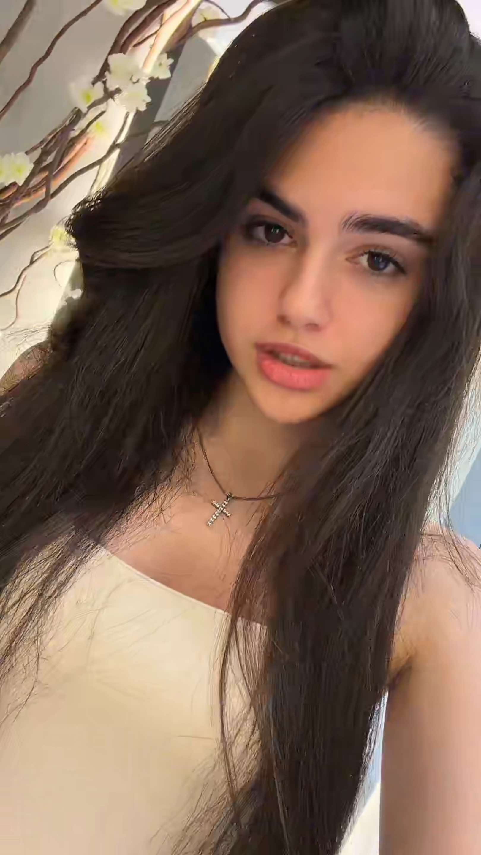 @xristina_chh