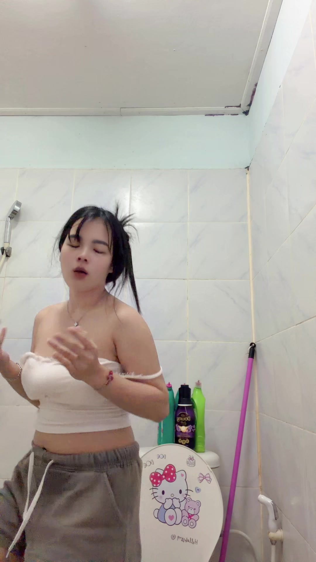 @แพรวา 2543