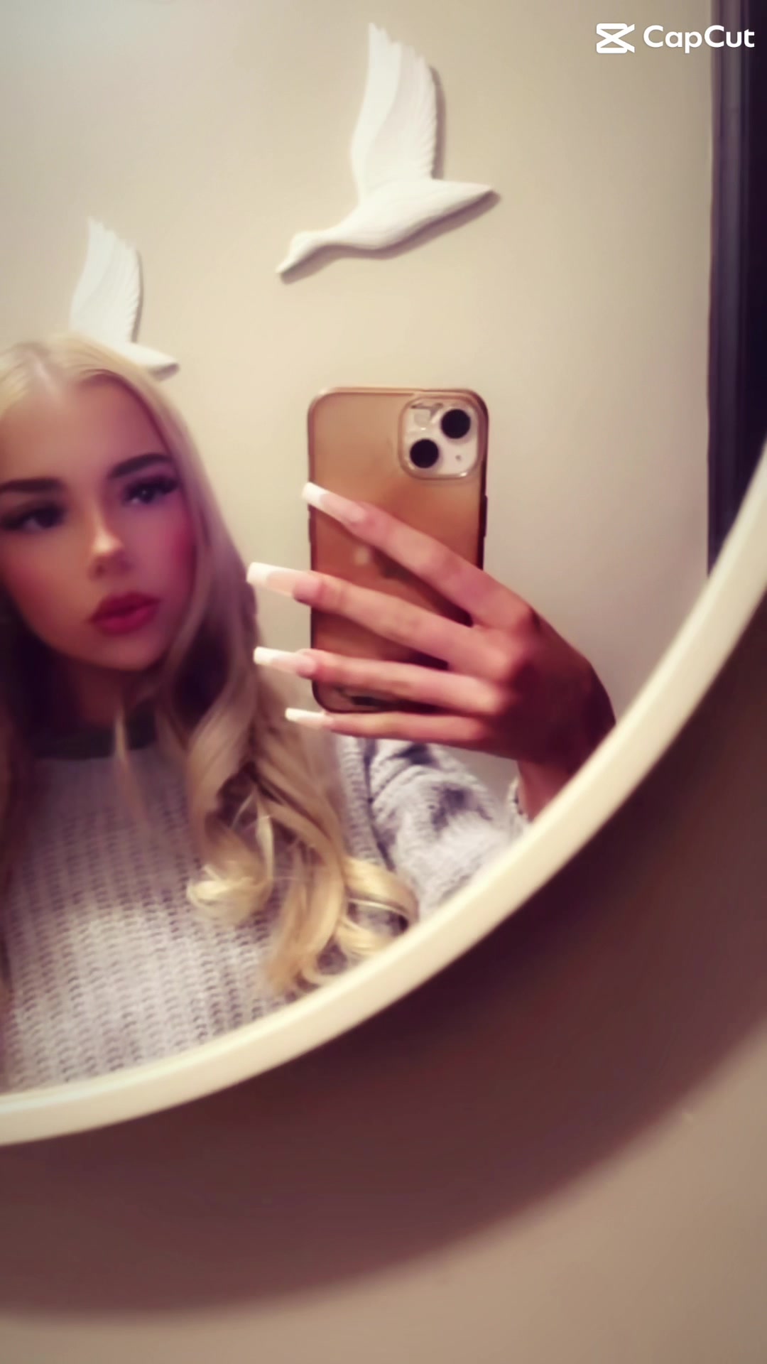 @𝐤𝐞𝐞𝐯𝐚 𝐫𝐨𝐬𝐞🎠⚜️