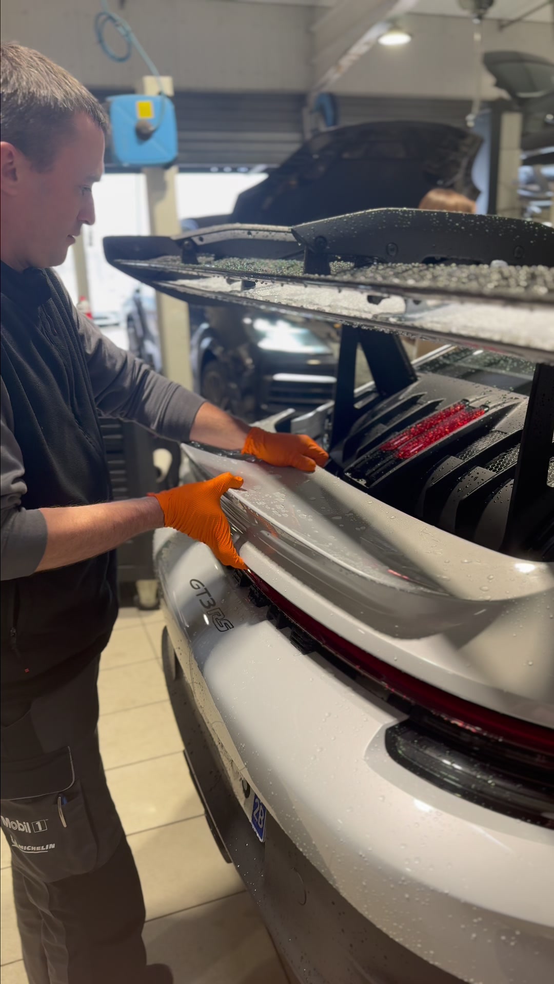 @Centre Porsche Bastia
