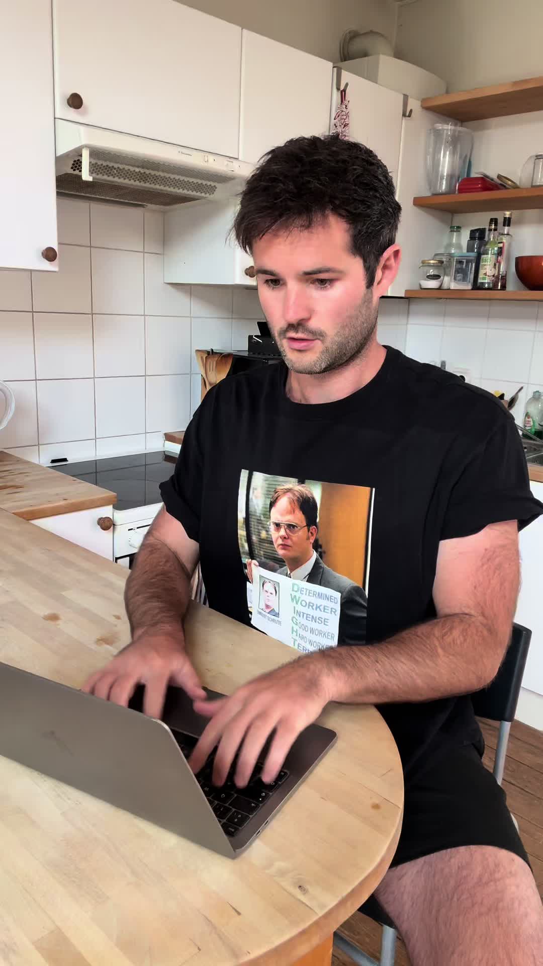 @englishwithlewis