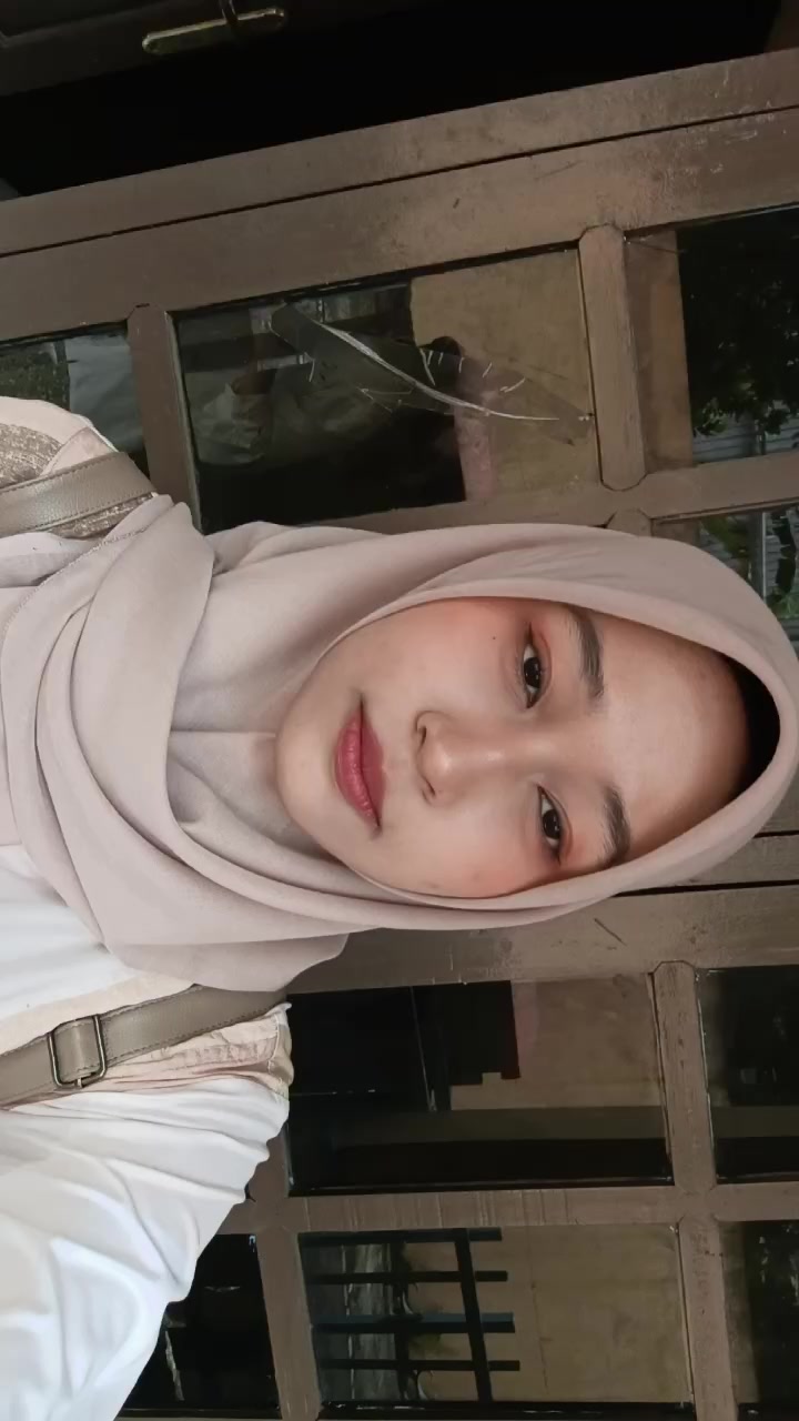 @Lyra Aykaf.