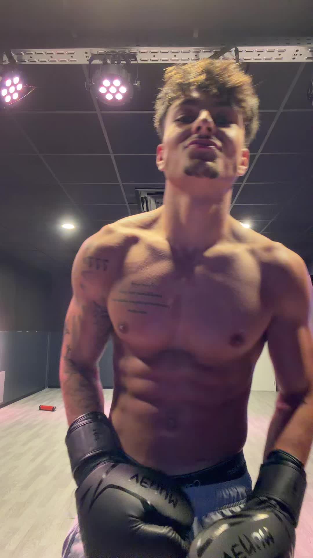 @LUCAS SUR TIKTOK