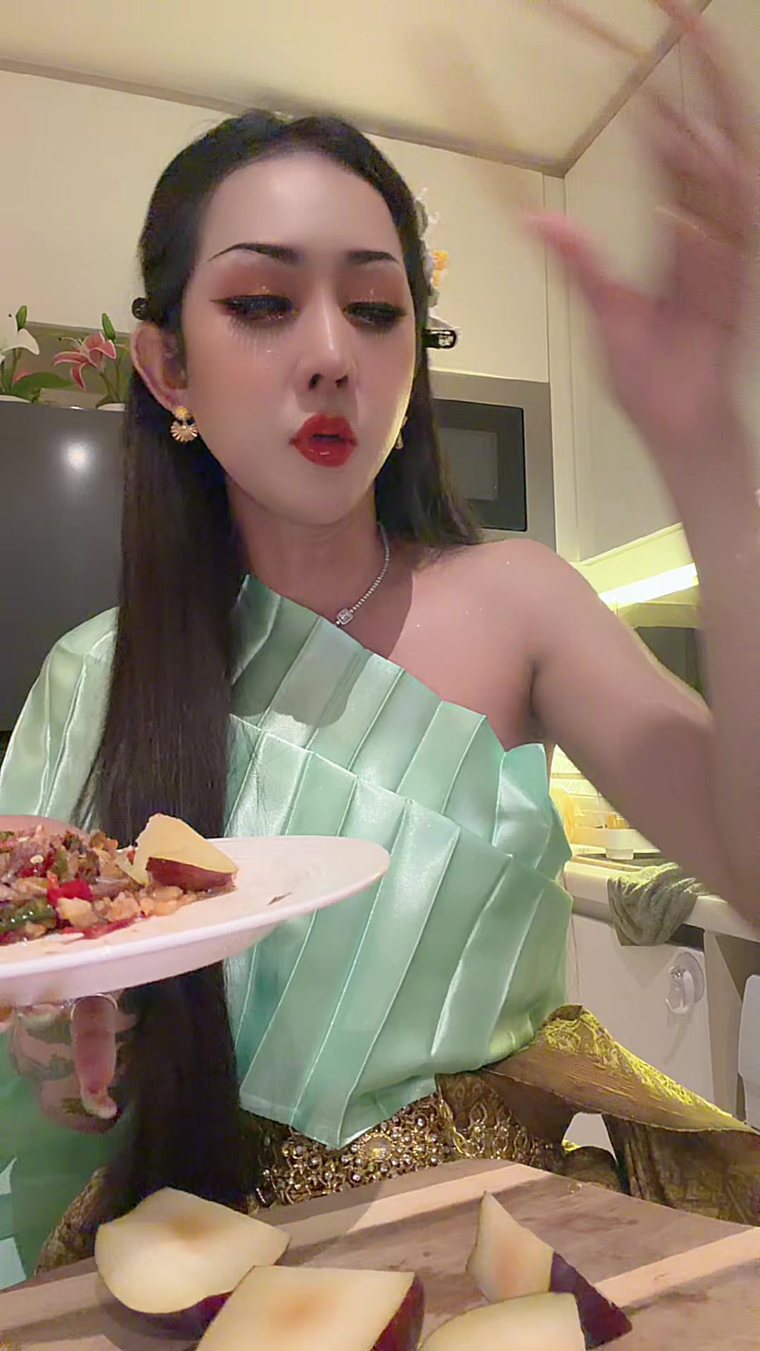 @ផ្កា ស្រពោន សំអាងការបាត់ដំបង