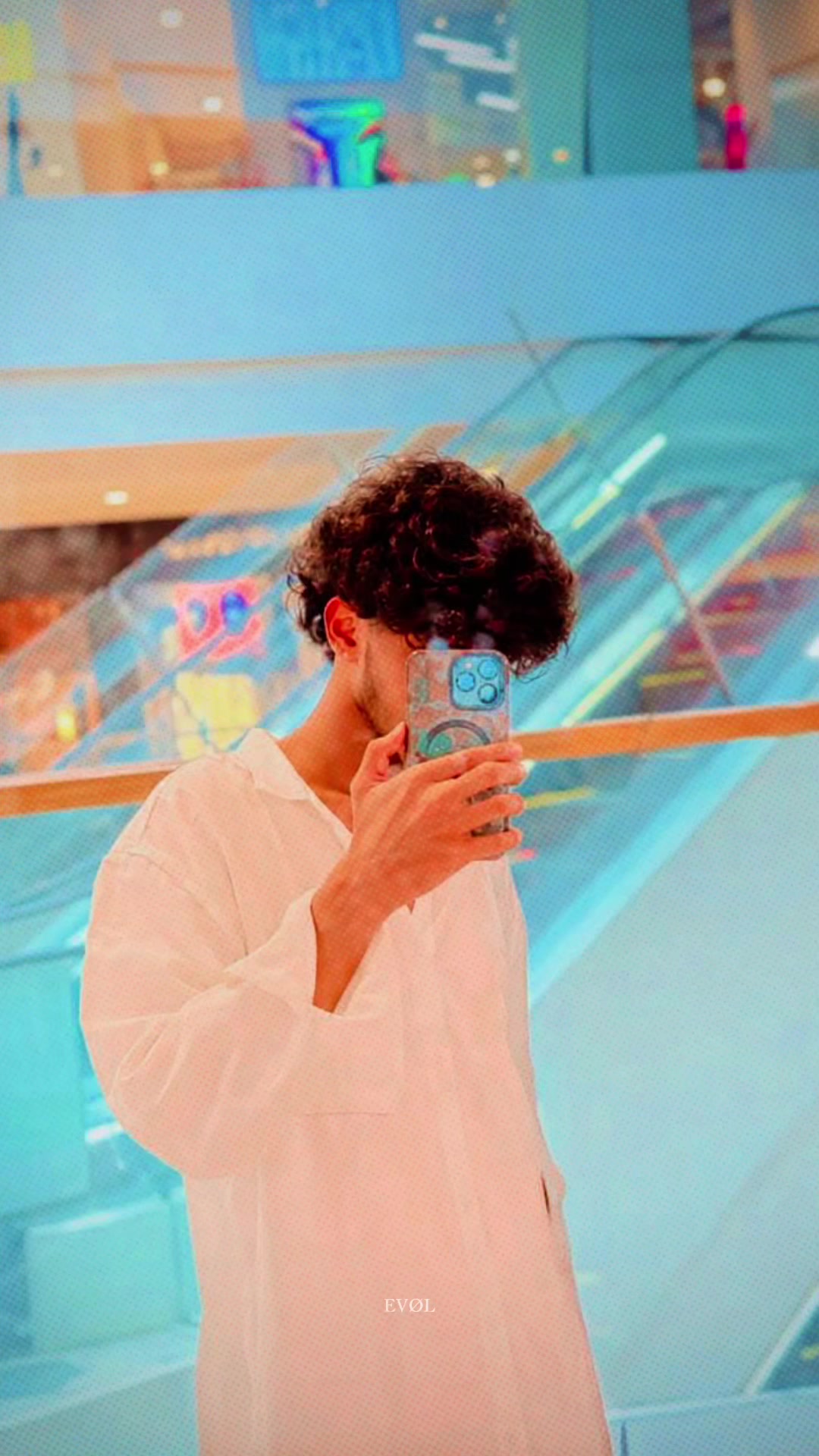 @Emo boy_ 🐰