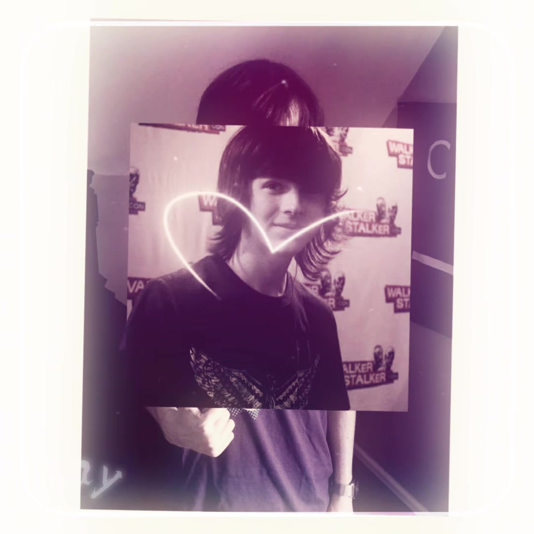 @🧟🦌 - JΛY -. ݁*☠︎︎.