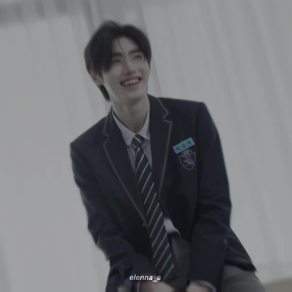@elena ᥫ᭡.
