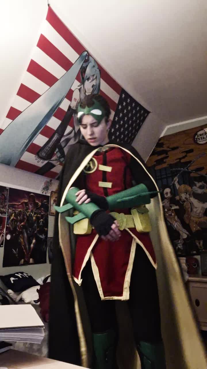 @yuji itadori/Jason Todd (real)