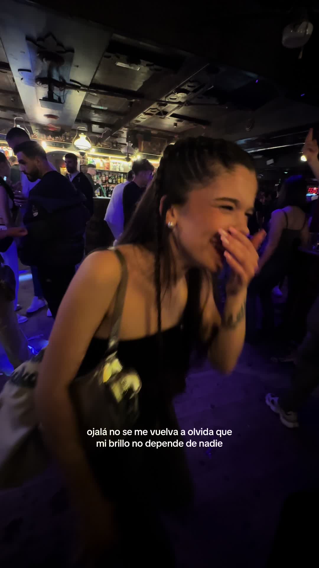 @clauudiaarzz