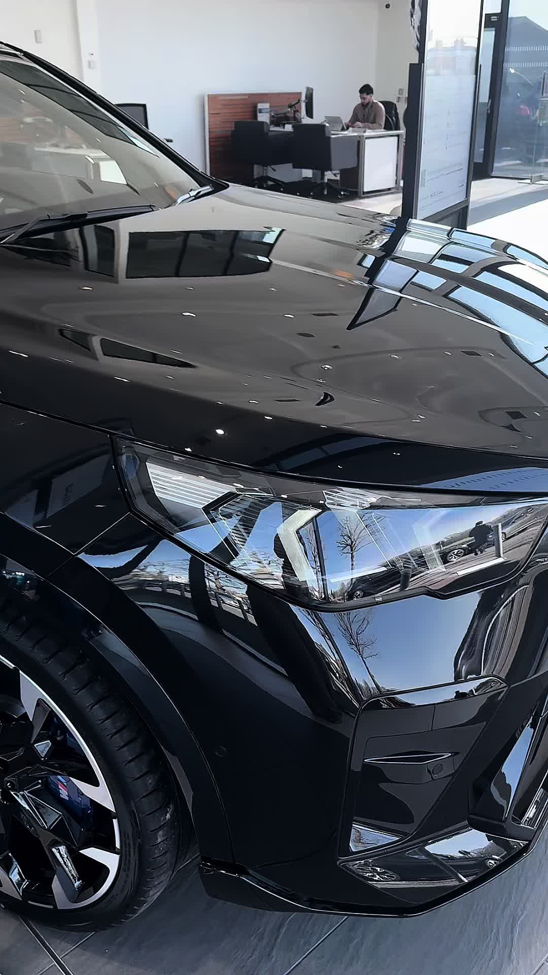 @VinesBMW