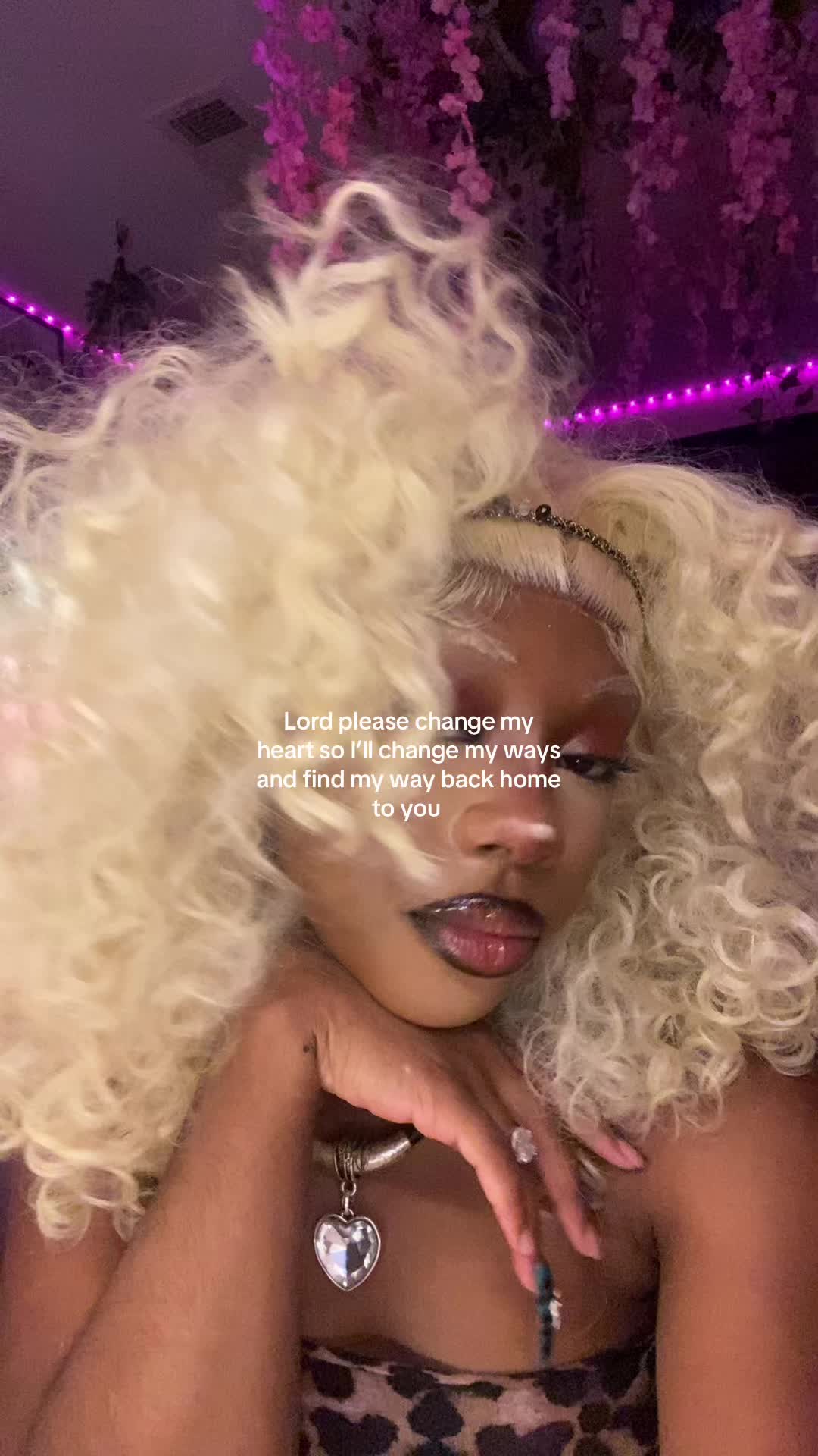 @LeonnaMarie ᥫ᭡