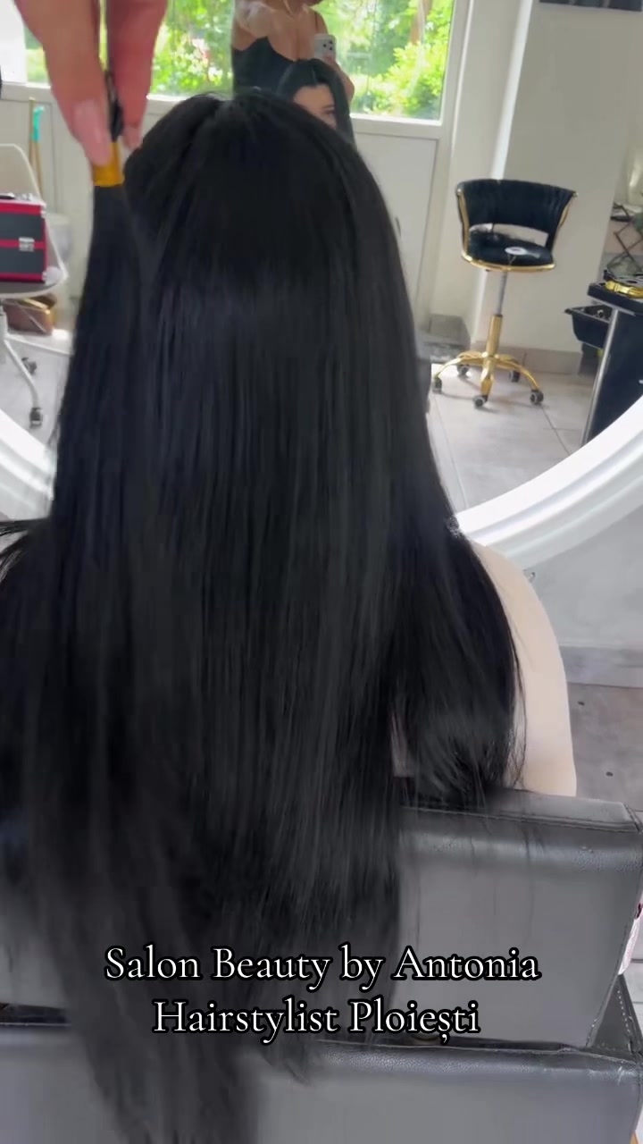 @Antonia - Hairstylist