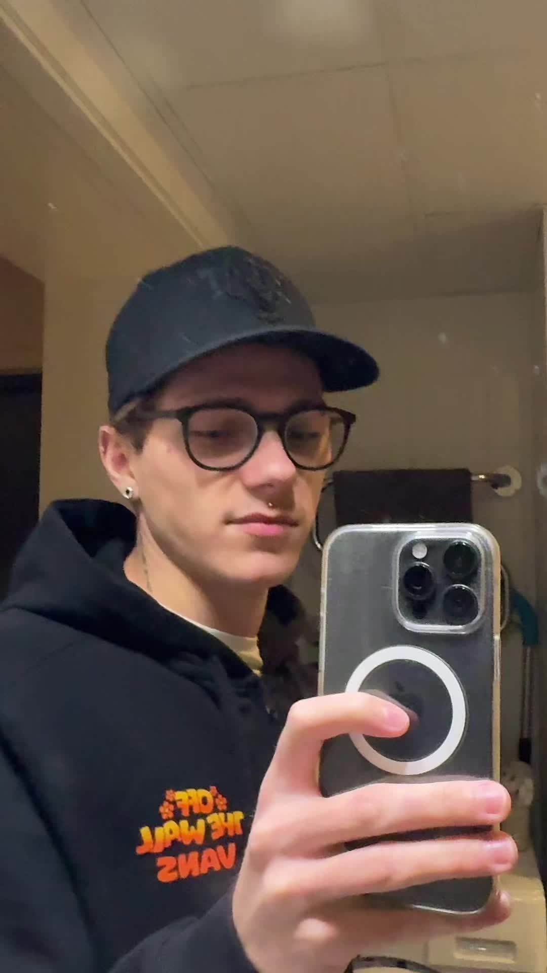 @Knuten