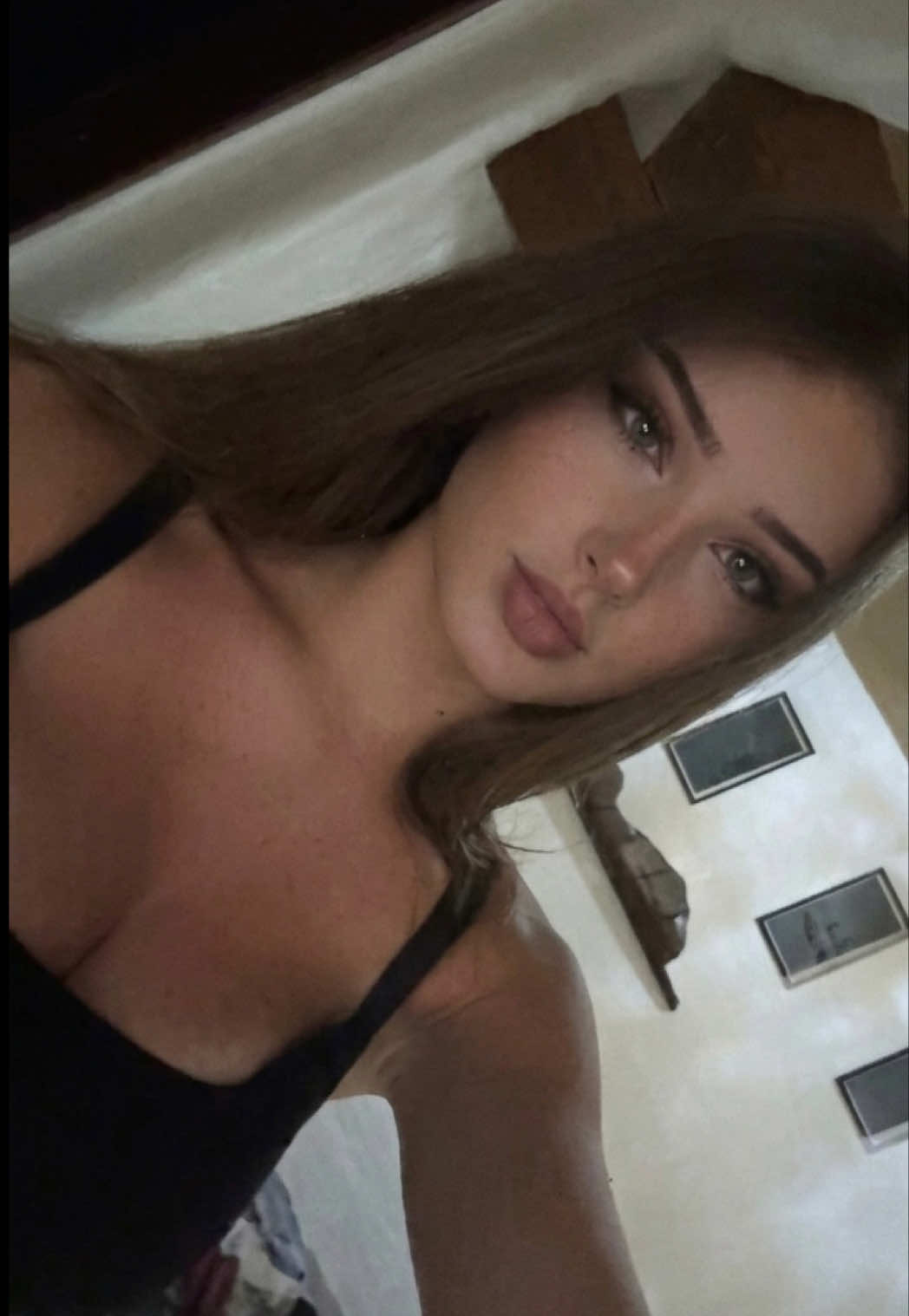 @𝓐𝓷𝓷𝓪