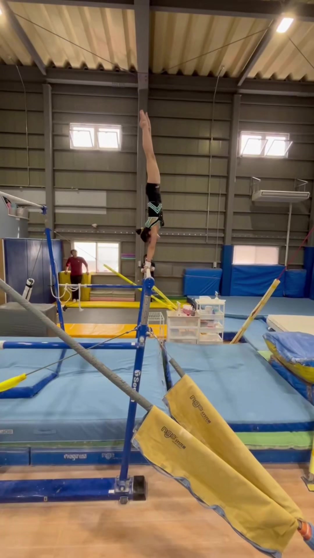 @ami_ gymnastics