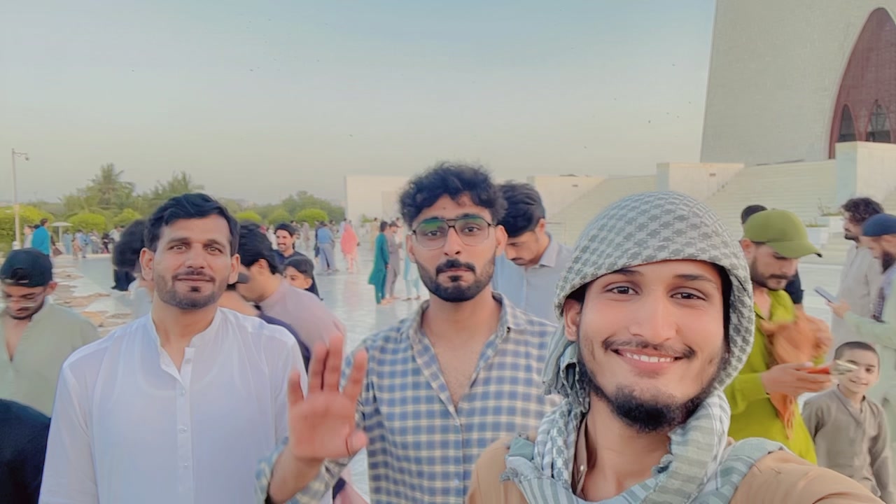 @“Ahsan”ALi⚓️