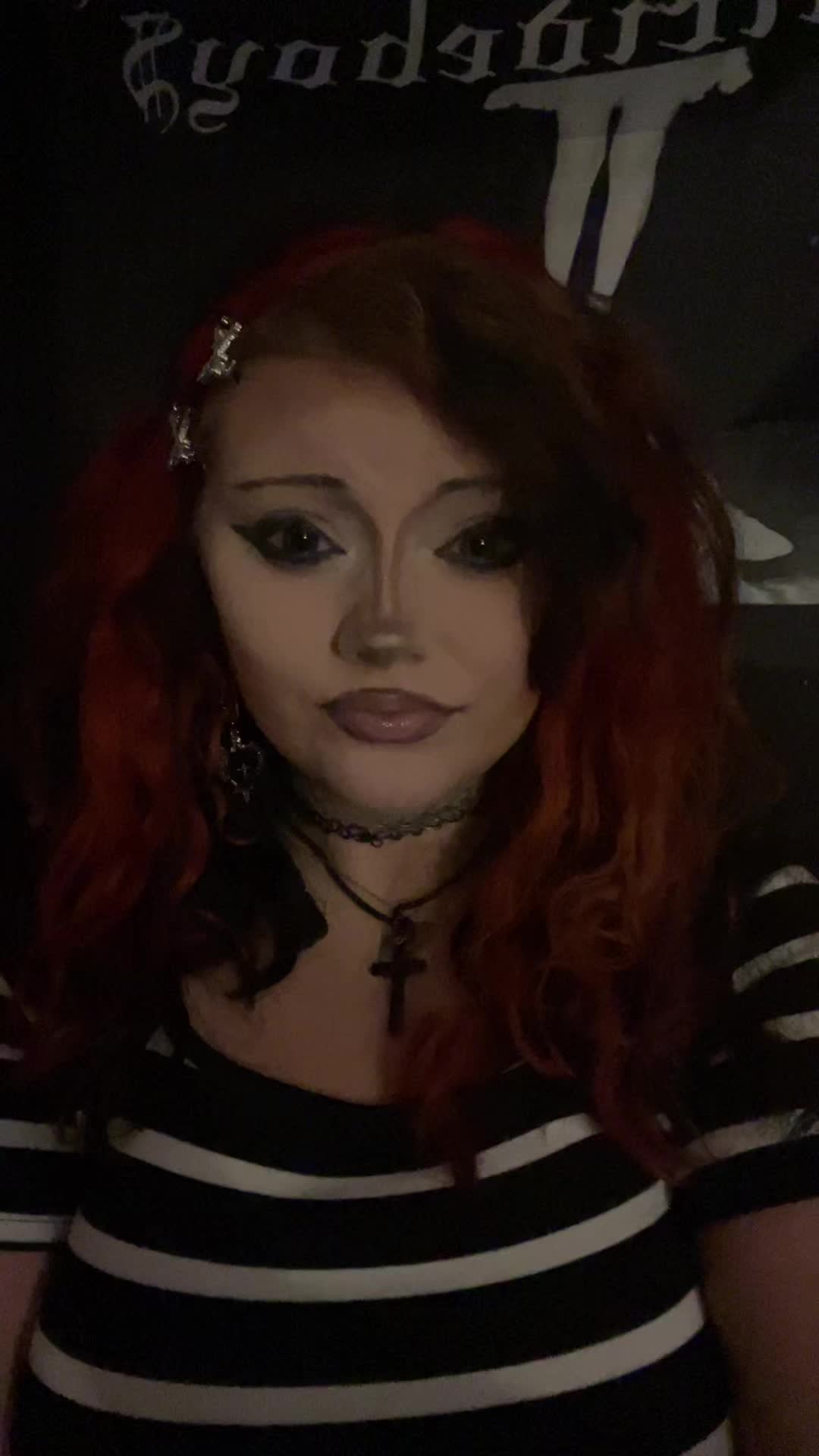 @livingde4dgirl