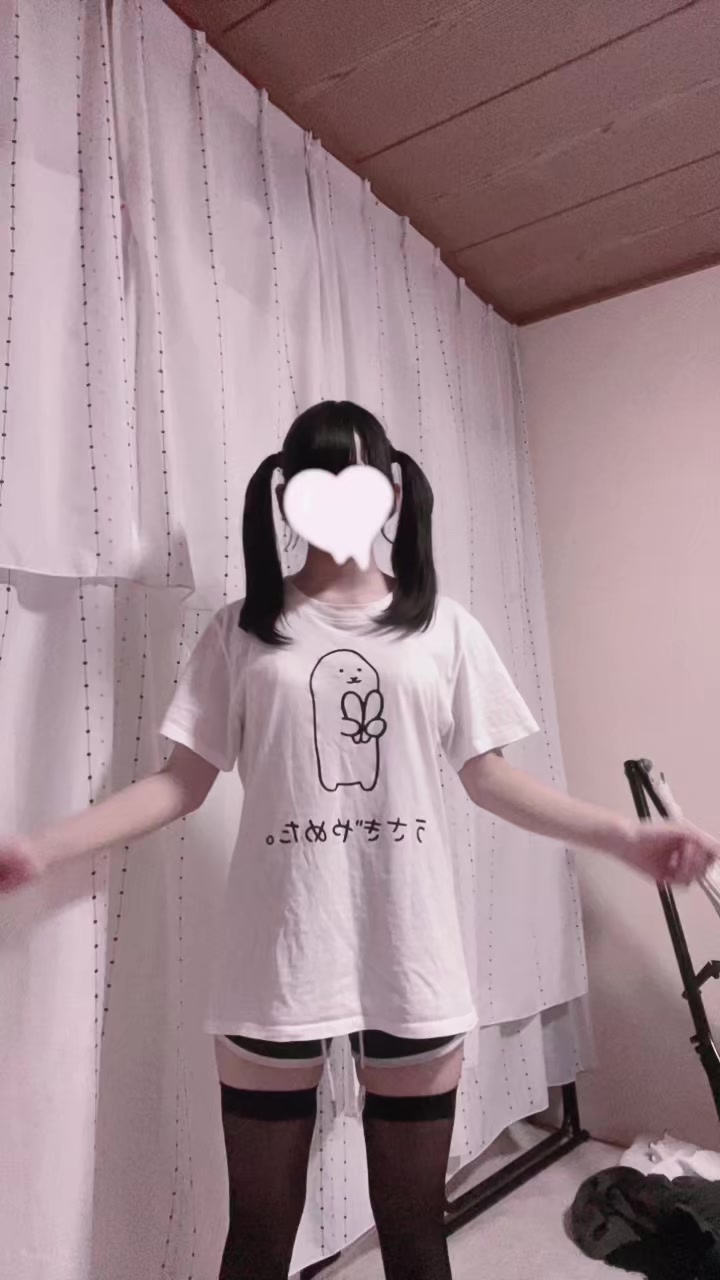 @まにゃ