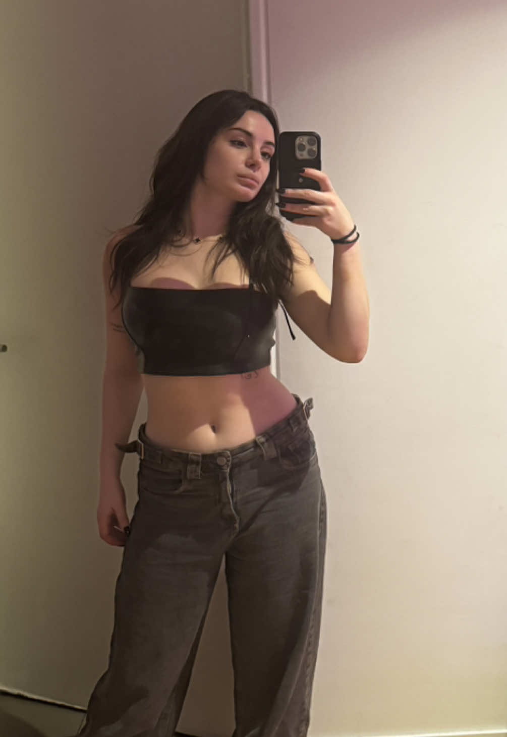 @AlmendraGala