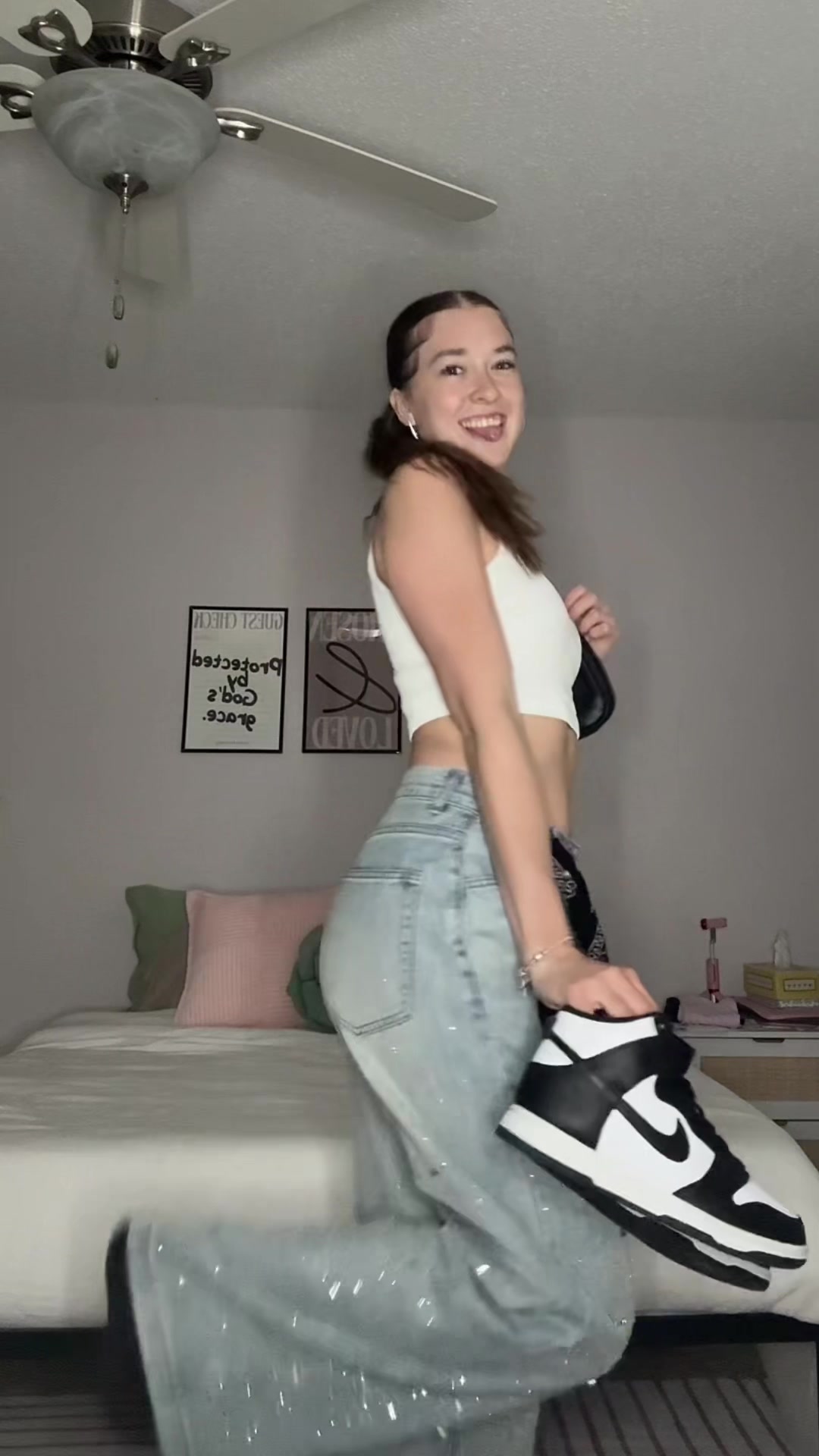 @JoNeSy🤪