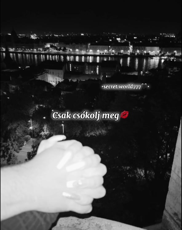 @🖤