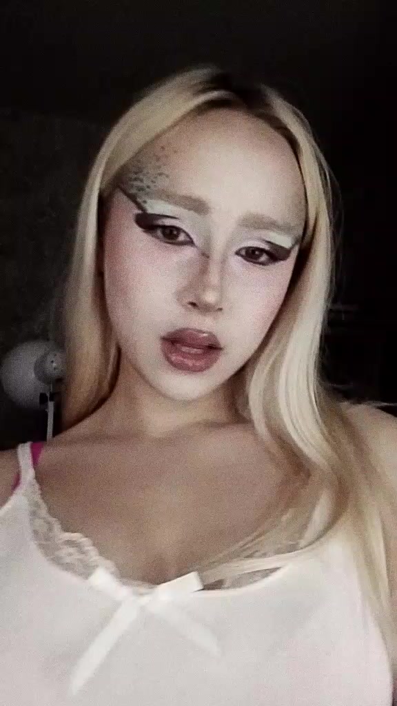 @нимфоманка