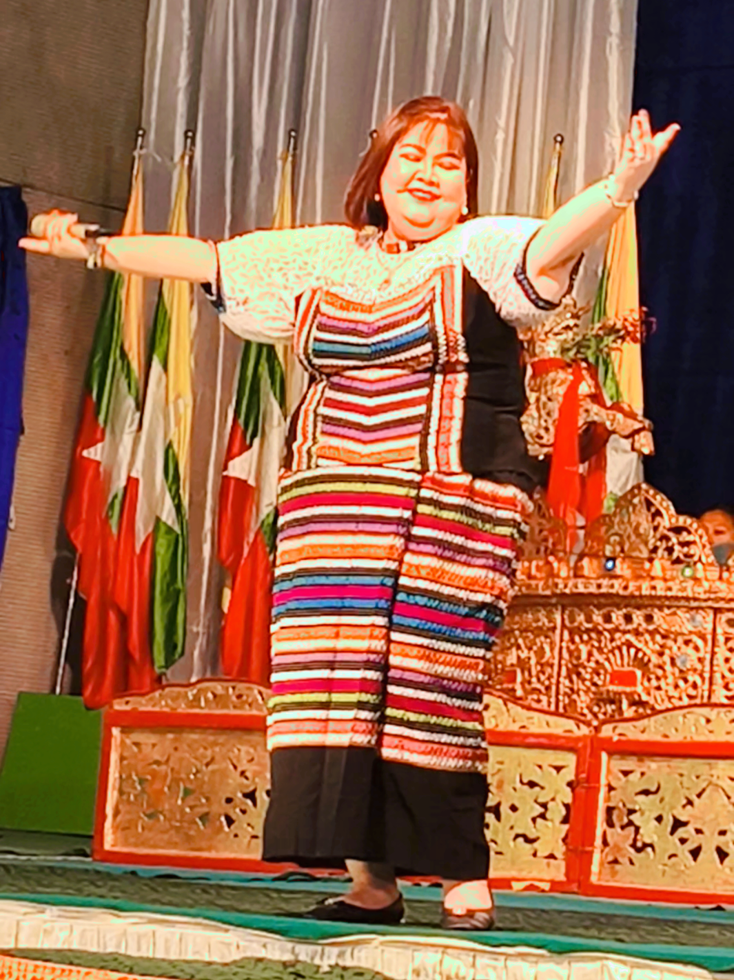 @Pwint - ပွင့် ( Official )