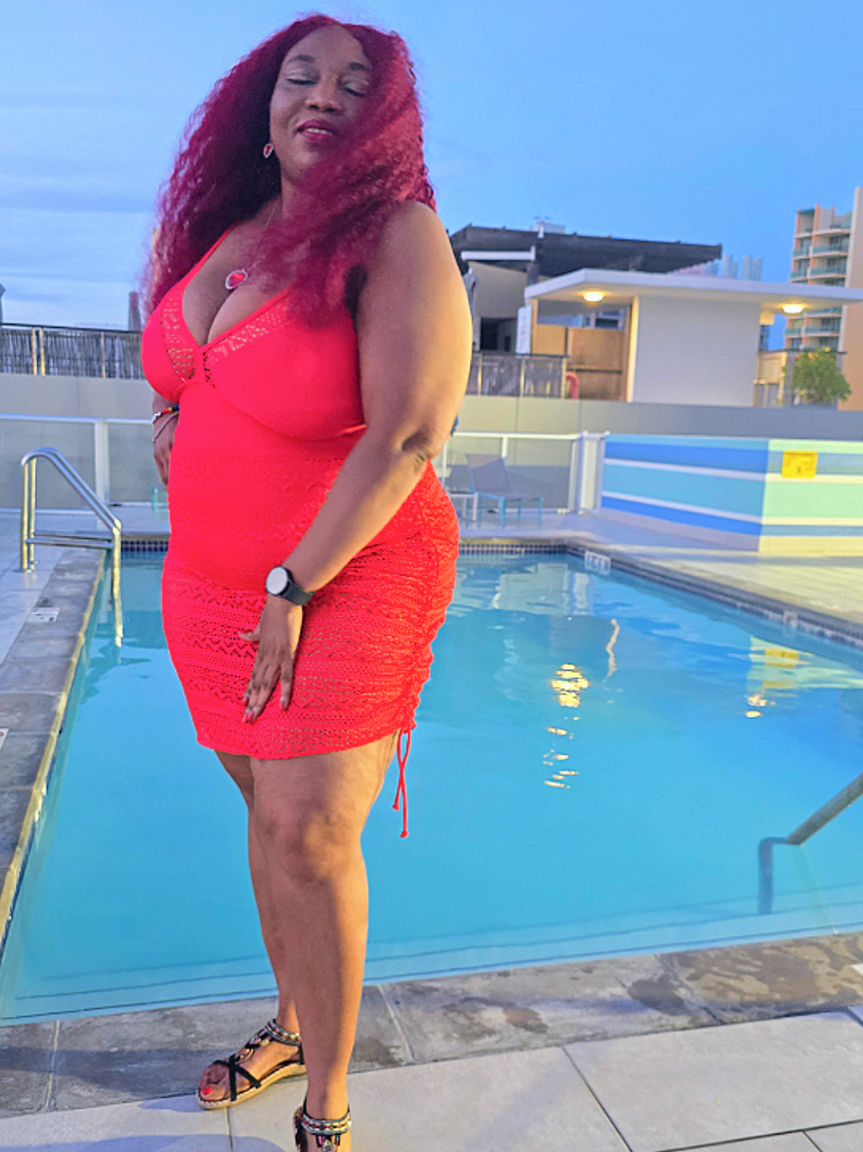@curvyyemmy