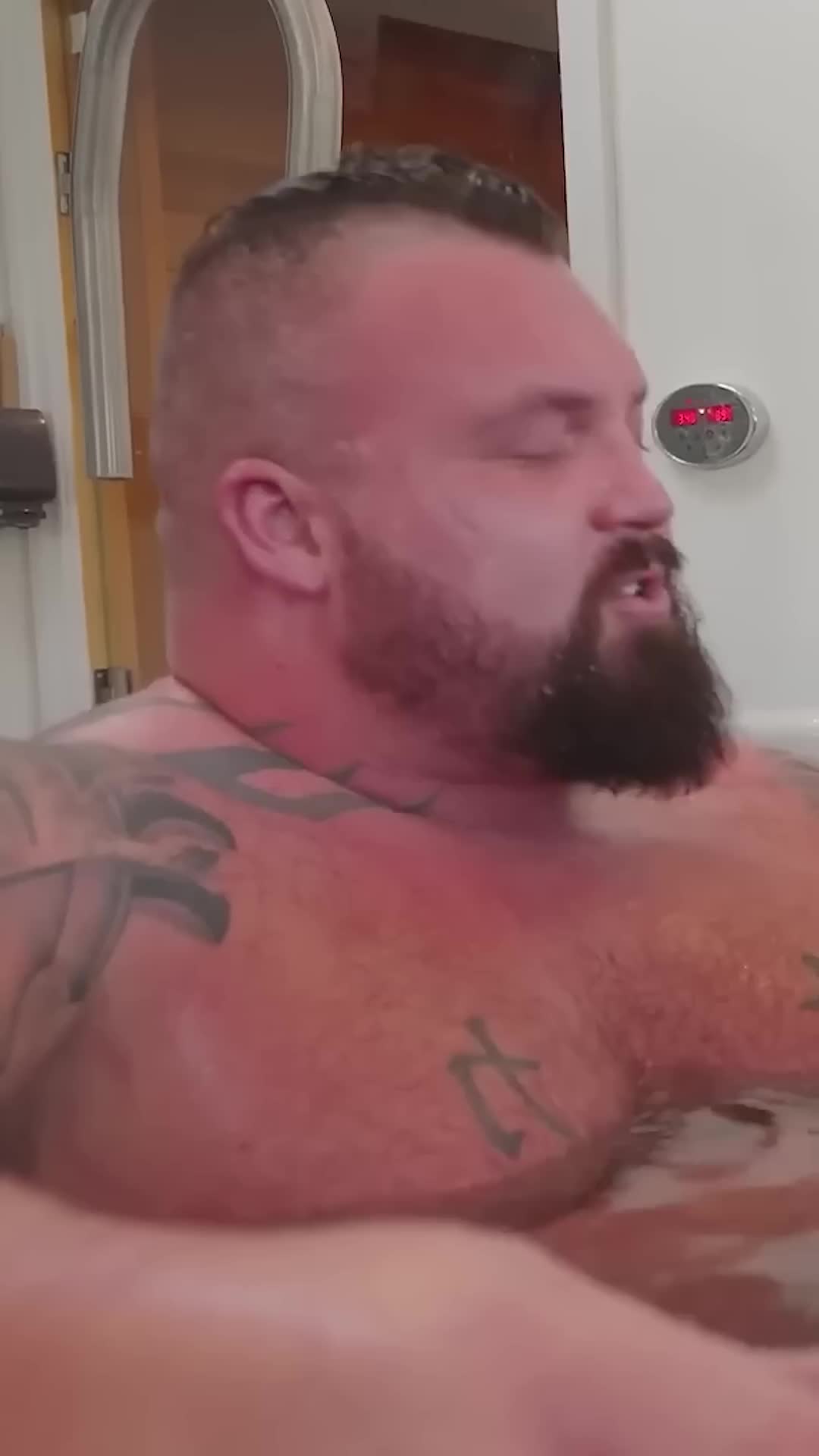 @Eddie Hall - The Beast